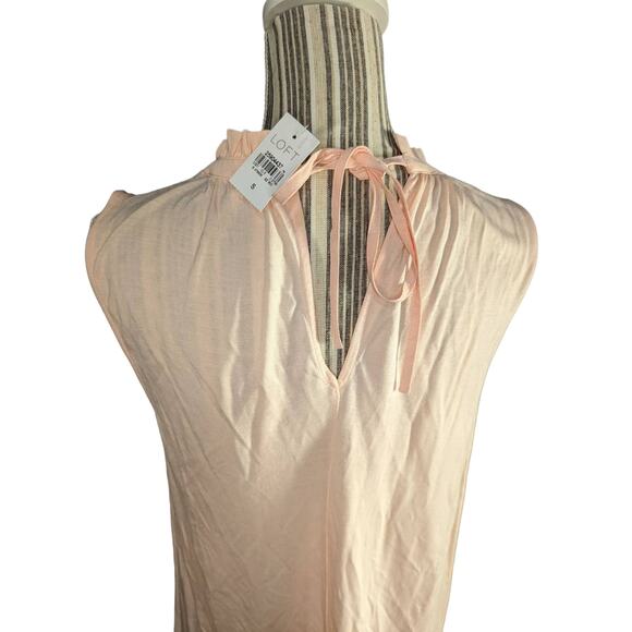 NWT LOFT Light peach  sleeveless blouse - Picture 3 of 5